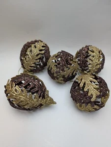 5 Eichenblatt Deko Ornamente 5" Braun Gold Glitzer Weihnachten Set - Bild 1 von 4