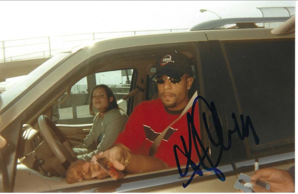 Autógrafos firmados por Tony Clark de los Tigres de Detroit Candid 4x6 Foto 1 de 1