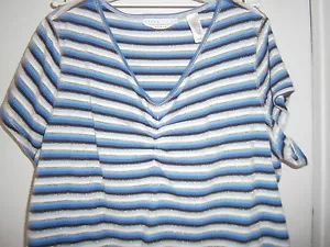 L@@K First Issue by Liz Plus 3 (3X) Fits Comfy Snug V Neck Style & Colors - Picture 1 of 8