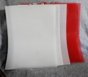 10 Sheets of Plastic Canvas - Red and White - Picture 1 of 2