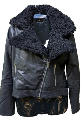 Chaqueta de cuero sintético vegana True Religion para mujer talla XS ribete de lana de cordero gira mundial Foto 1 de 4