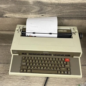 Vintage Royal Alpha 2001 full size Electric Typewriter with Hardshell Case - Picture 1 of 18