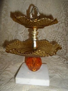 Vassoio servizio piatti BonBon 2 livelli vetro taglio diamante ambra italiana base marmo vintage - Foto 1 di 12