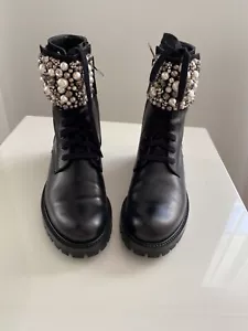Women's Rene Caovilla Fabulous Pearl Swarovski Detail Leather Combat Boot Blk 38 - Picture 1 of 20
