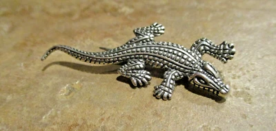 FINE Sterling Silver Alligator / Lizard Pin - Image 1 of 4