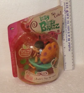 LOOK MGA ITSY BITSY BRATZ JADE'S SIP 'N' SPA NIP - Picture 1 of 3