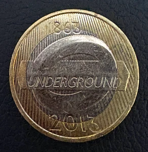2013 London Underground Roundel £2 Two Pound Coin Used Circulated - Picture 1 of 2