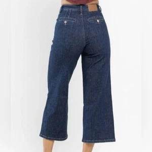 Pantalones de mezclilla cortos de pierna ancha a medida con control de barriga cintura alta JUDY BLUE 88716 talla 22W - Imagen 1 de 13