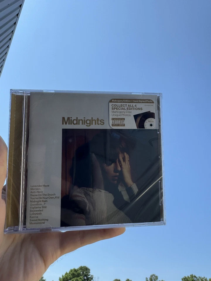 Taylor Swift hand SIGNED Midnights Mahogany Edition CD AUTOGRAPHED SEALED NEW Foto 1 de 1