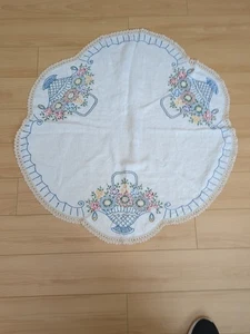 Vtg Hand Embroidered Table Topper with Crochet Edge 30" Round FLOWER BASKETS - Picture 1 of 4