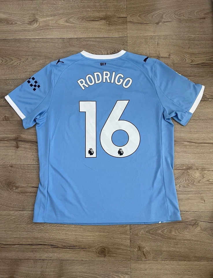 Authentic Manchester City 25/26 Home Kit - Image 1 of 4