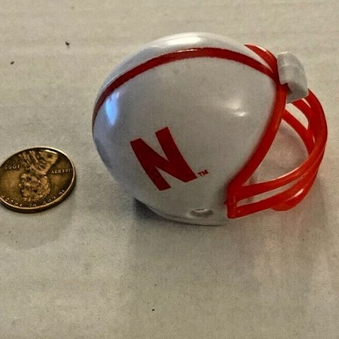 Very Nice Nebraska Cornhuskers Mini Gumball Helmet Rare Cover