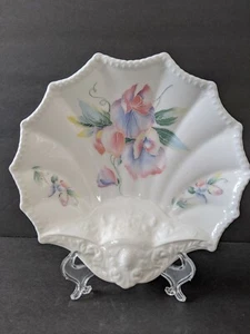 ENGLISH BY AYNSLEY FINE BONE CHINA LITTLE SWEETHEART SHELL FLORAL CANDY DISH - Picture 1 of 10