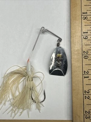 Винтажная спиннербейт 1/4 унции Bass Pro Shops Tornado от Shoestring - Изображение 1 из 3
