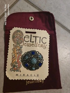 Vintage Signed Miracle Celtic Knot Brooch Pin Pendant Turquoise? Lapis? - Picture 1 of 7