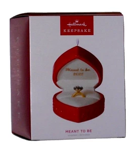 Anello di fidanzamento Hallmark Meant To Be cuore 2022 ricordo ornamento da appendere. - Foto 1 di 7