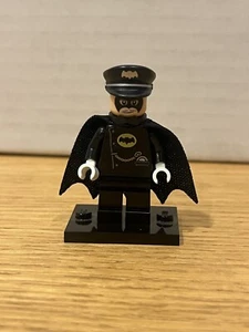LEGO Alfred Pennyworth (Batsuit) From Set 70917 - Picture 1 of 4
