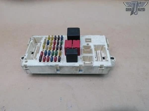 03-12 MÓDULO CAJA DE CONEXIONES FUSIBLES RELÉ MASERATI QUATTROPORTE M139 60660091 - Imagen 1 de 13