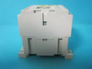 ALLEN BRADLEY 700-MB310 W/ 700-M220 CONTACTOR CONTROL RELAY SERIES A WORKS GREAT - Picture 1 of 10