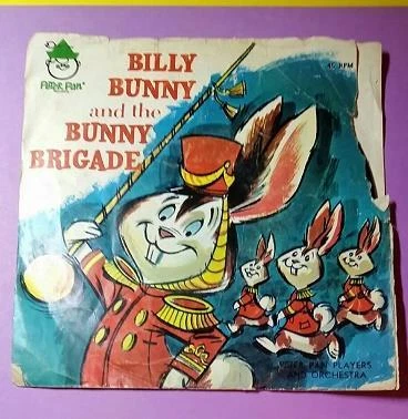 VINTAGE 1950's CHILDREN'S PETER PAN RECORD 45 RPM BILLY BUNNY & THE BUNNY BRIGAD Foto 1 de 2
