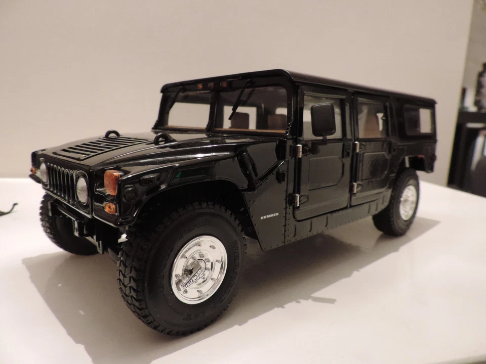 Hummer H1 Exoto 1/18 defauts - Photo 1/4