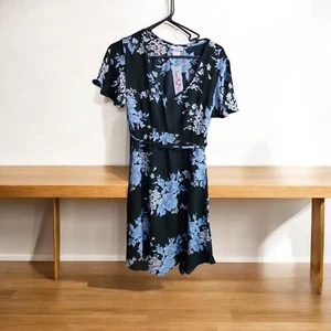 Times Two Body Maternity Dress Black Floral Size M NWT - Picture 1 of 3