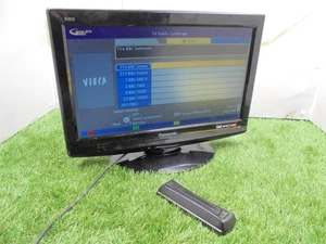 Panasonic TX-L19X10B 19" LCD TV HD Black Plus Remote Controller Stand Tested #Y4 - Picture 1 of 9