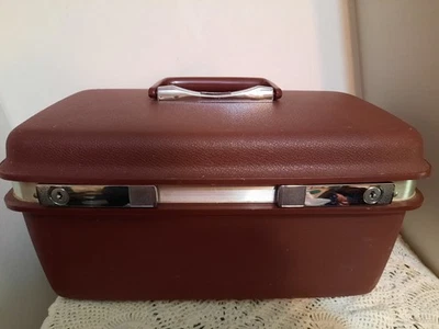 VTG Samsonite Travel Master Make Up Beauty Case Hard Shell Suitcase Burgundy - Image 1 of 4