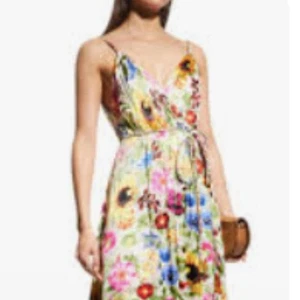 Alice + Olivia Samantha Floral Surplice Dress sz 8 EUC - Picture 1 of 7