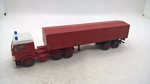 Wiking 515 Mercedes 2235 SK Pritschen-Sattelzug rot weiß Feuerwehr Umbau (28) - Bild 1 von 5