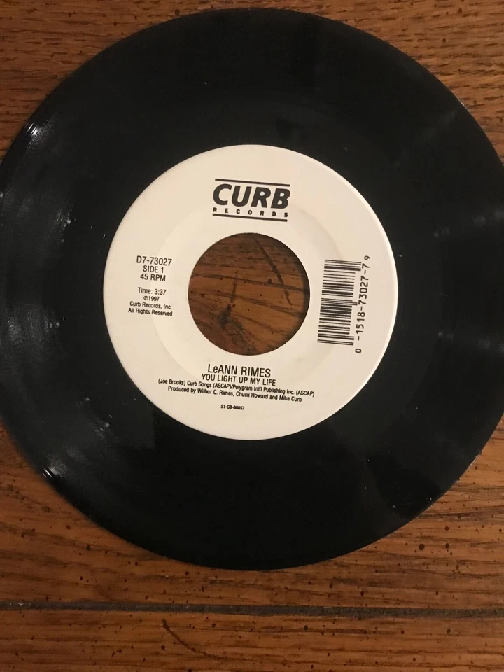 LeAnn Rimes 45 You Light Up My Life/I Believe (139 Foto 1 de 1