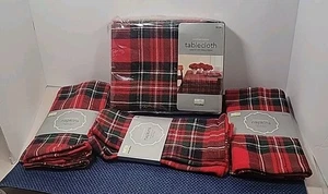 New 2003 MARTHA STEWART Red Plaid Holiday Tablecloth 52"x52" &6 Matching Napkins - Picture 1 of 5