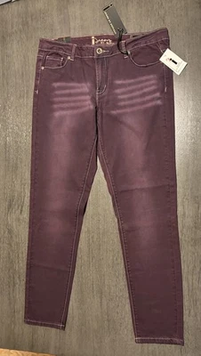 NWT Jeans By Buffalo Women's Skinny Vintage Washed Mulberry Colored  Size 30/10 - Image 1 of 4