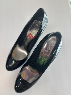 Zapatos de salón GUESS by Marciano tacón de aguja para mujer 8,5 m negro charol plataforma sin cordones Foto 1 de 4