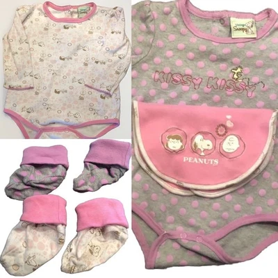 Conjunto de bodys, babero, calcetines vintage Snoopy bebé 24M peanuts Kissy Kissy bordado Foto 1 de 4