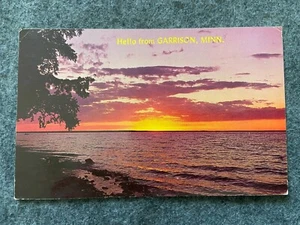Postal vintage de Hello from Garrison, Minnesota - Imagen 1 de 2