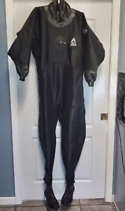 Men's USIA Black Drysuit with Integrated Boots Sz 8-9 Inflator & Deflator SZ M 