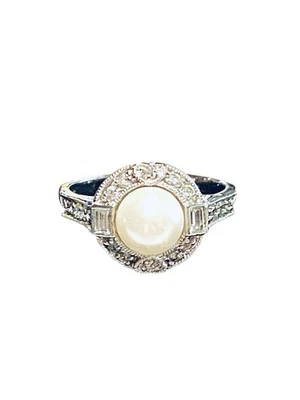 Anillo de cóctel Bella PD blanco imitación perla y estrás transparente talla 7 disfraz retro Foto 1 de 4