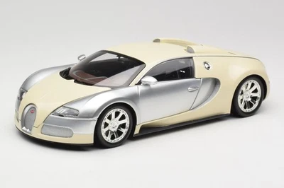 100110854 Bugatti Veyron Edition Centenaire Chrome Beige Minichamps 1/18 - Photo 1/4