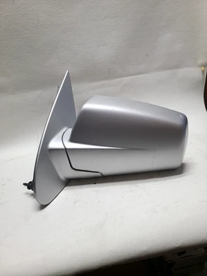 Espejo retrovisor lateral izquierdo Cadillac SRX 2004 a 2009 plateado fabricante de equipos originales Foto 1 de 4