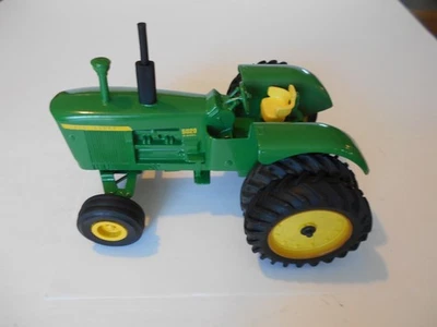 Tractor John Deere 5020 Ertl 1971 vintage personalizado escala 1:16 con dobles, #555, usado Foto 1 de 4