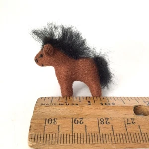 Vintage OOAK Puppe Stofftier Pferd Spielzeug Handwerk Puppenhaus Miniatur 1:12 - Bild 1 von 7