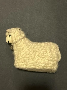 Oveja hecha a mano de lana pura - Figura de exhibición de cordero decoración vintage Hantverk Ren Ull - Imagen 1 de 4
