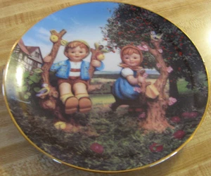 DE COLECCIÓN - PLATO COLECCIONABLE - DANBURY COMO NUEVO - ABEJORRO - PEQUEÑOS COMPAÑEROS - MANZANO - Imagen 1 de 2