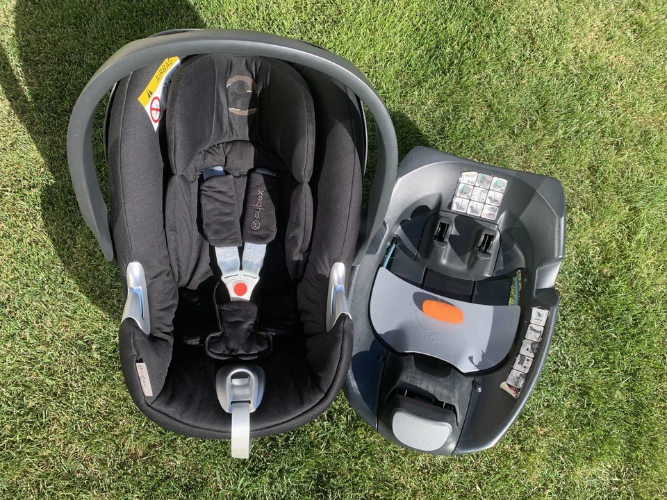 Cybex Babyschale Autositz Isofix-Base Aton Q *prof. gereinigt* - Bild 1 von 4