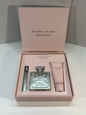 Ralph Lauren Romance 3 piezas eau de parfum conjunto de regalo para mujer Foto 1 de 4
