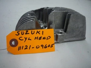 NEW NOS SUZUKI 68 S32-2 150 OLYMPIAN LEFT CYLINDER HEAD COVER OEM 11121-09605 - Picture 1 of 4