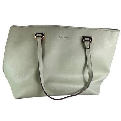 Bolso de hombro Anne Klein verde claro suave imitación cuero herrajes dorados Foto 1 de 4