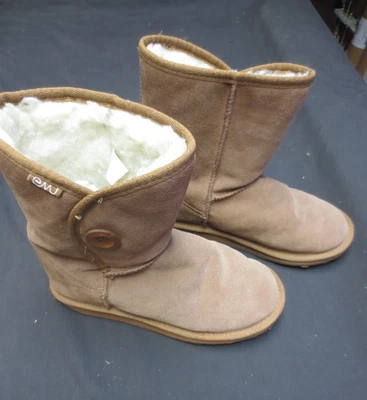 Mujer EMU Australia Gamuza 9" Alto Medio Bota Forro Lana Merino - Talla 9 Usada en Excelente Condición Foto 1 de 4