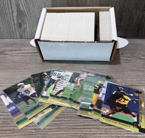 2000 Skybox NFL Football Set 1-250 Brian Urlacher Plaxico Burress Rookies - Picture 1 of 6